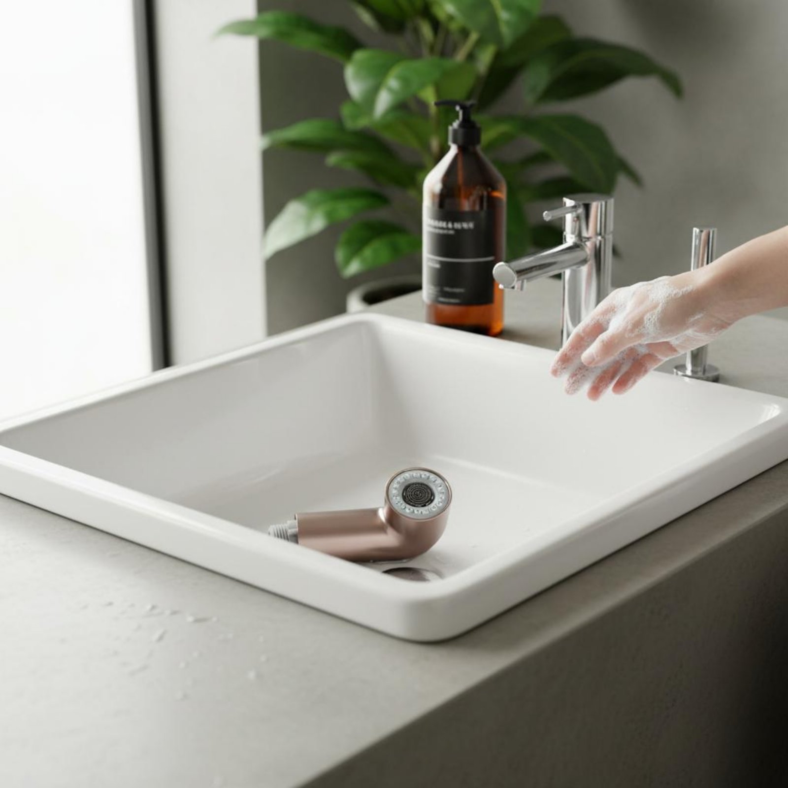رأس صنبور بوظيفتين، رأس رشاش ل - مراجعة Plumbing وسعره